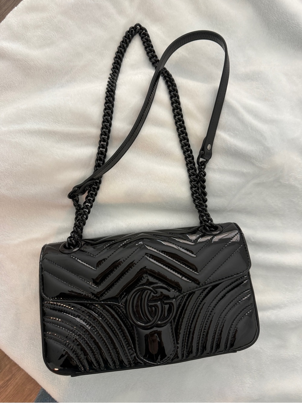Gucci Patent Calfskin Matelassé Monochrome Small GG Marmont Shoulder Bag